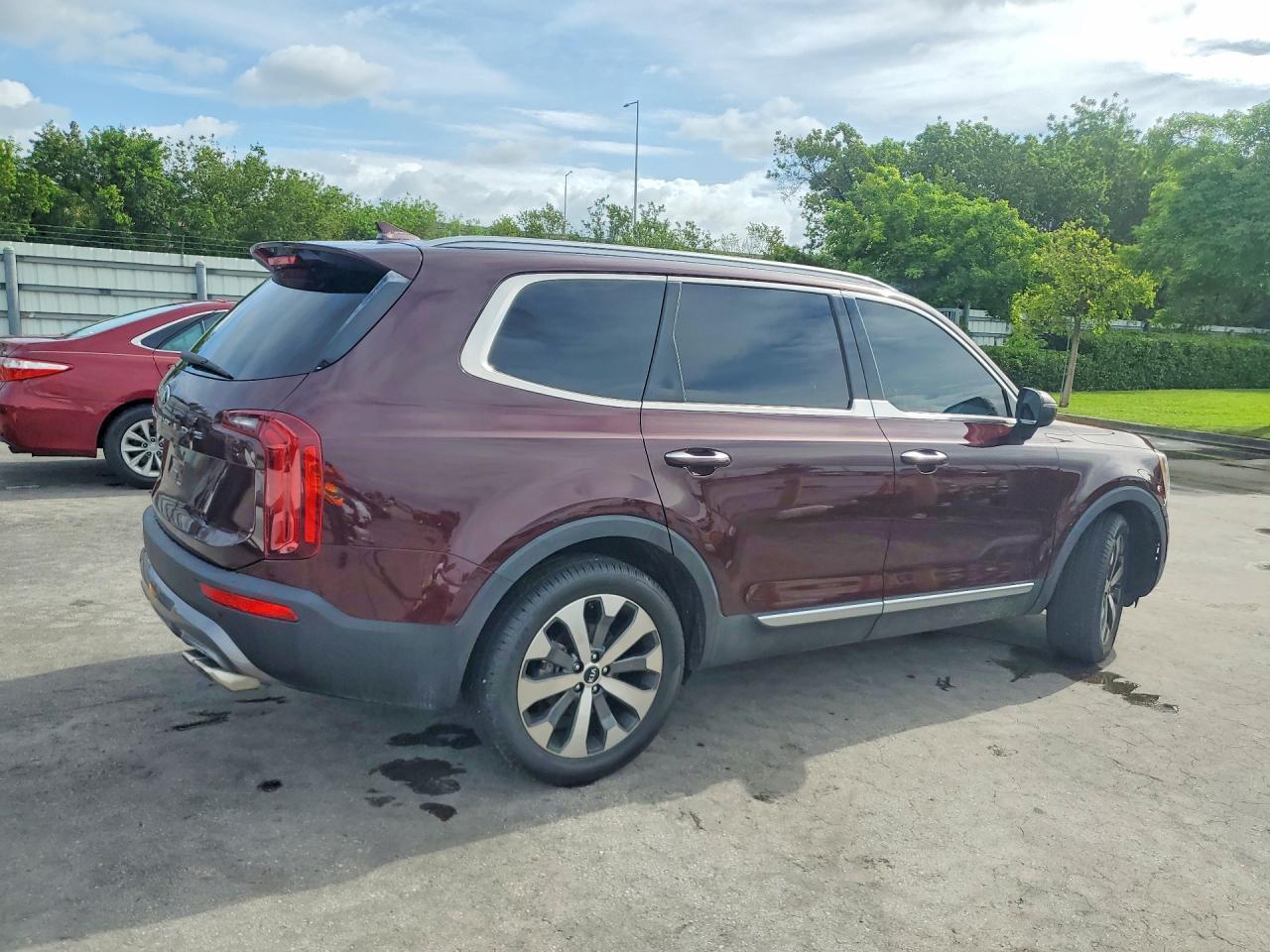 2020 Kia Telluride S - Фото 3