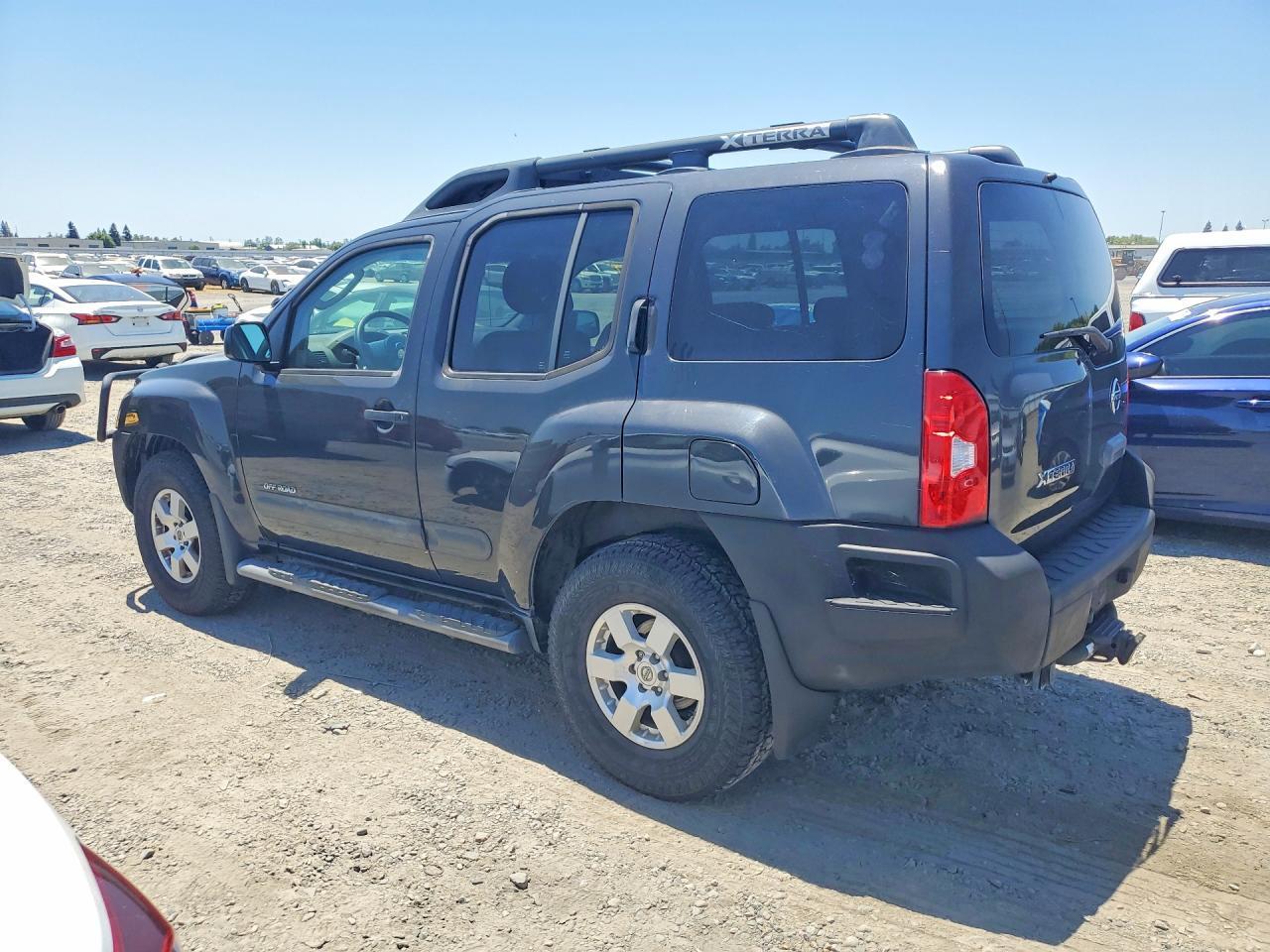 2007 Nissan Xterra X - Фото 2