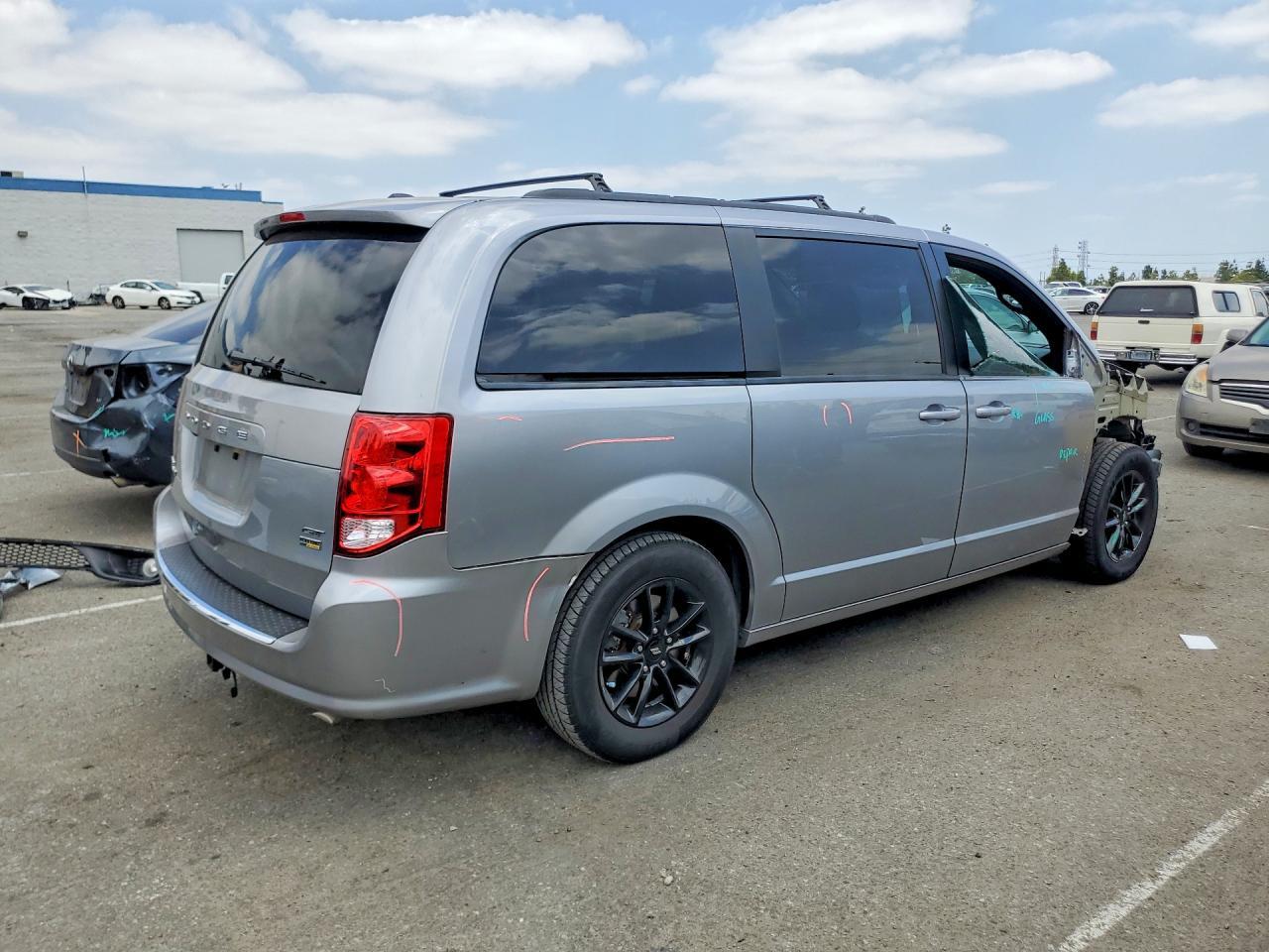 2019 Dodge Grand Caravan Gt - Фото 3