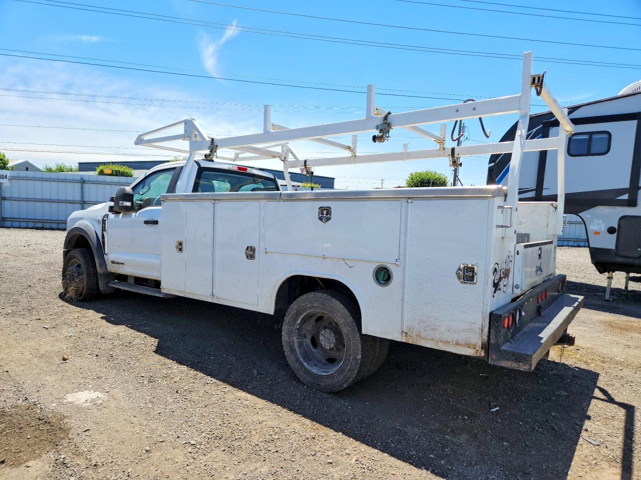 2023 Ford F550 Super Duty - Фото 2