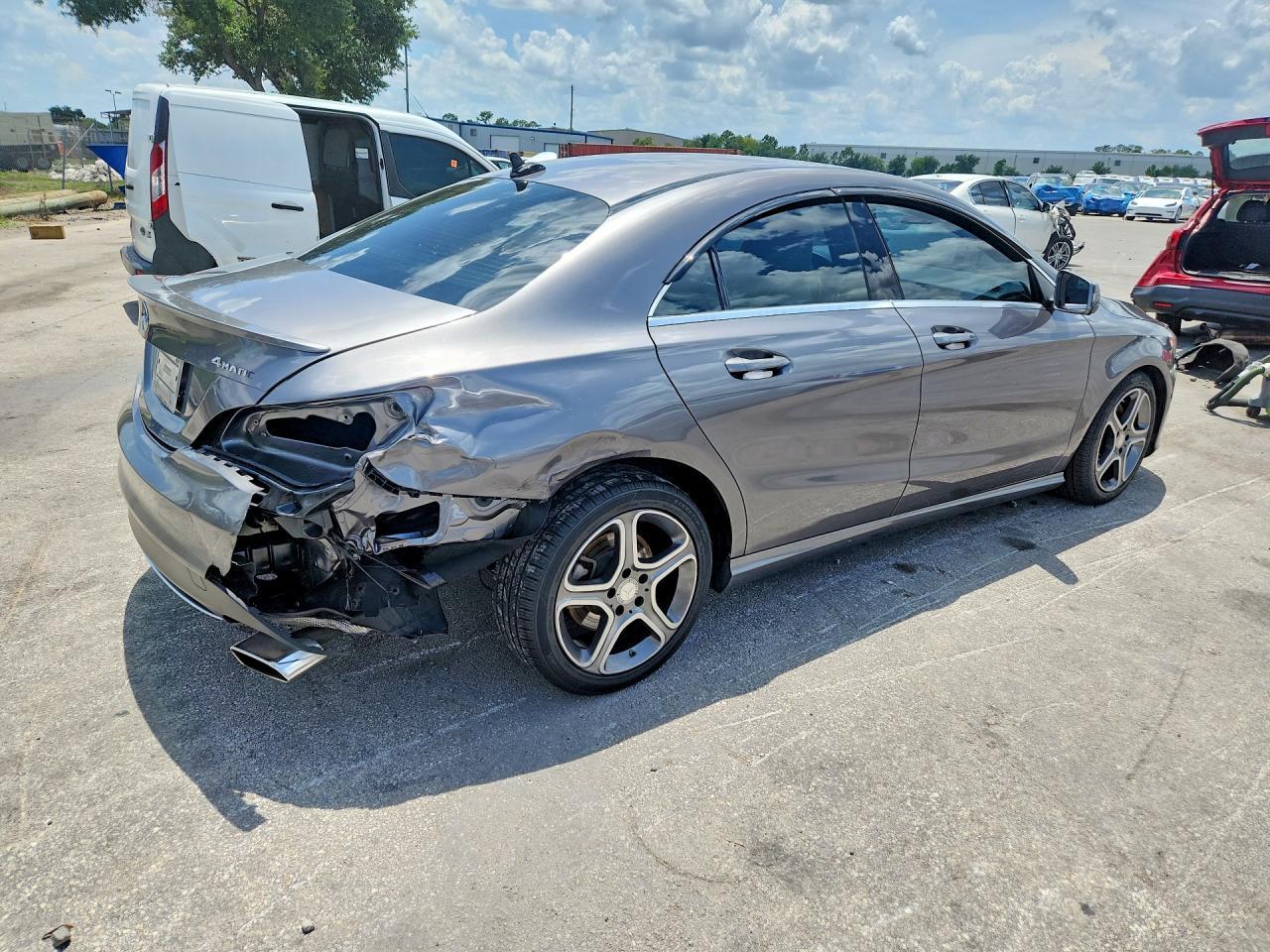 2014 Mercedes-Benz Cla 250 4Matic - Image 3