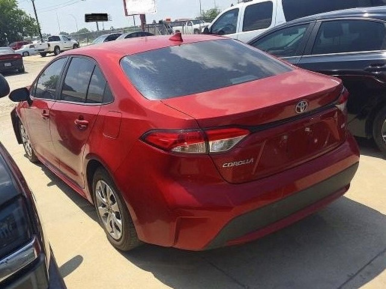 2021 Toyota Corolla Le - Image 3