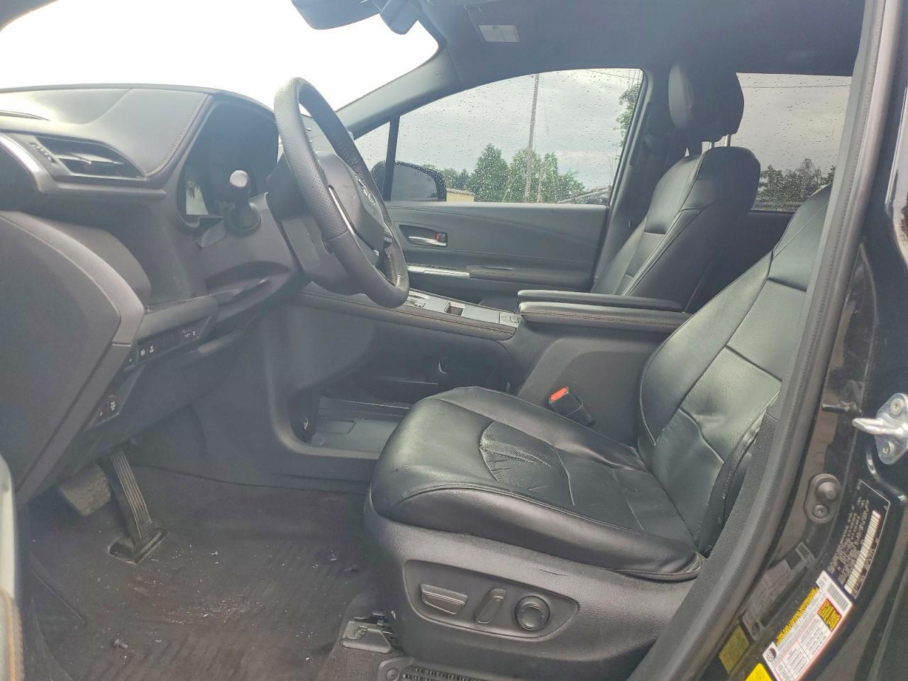 2023 Toyota Sienna Woodland Edition - Фото 7