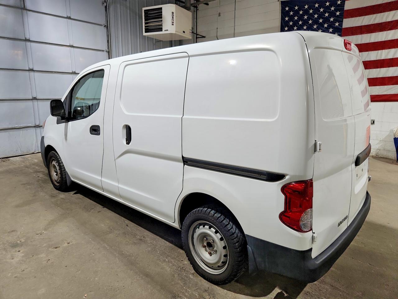 2014 Nissan Nv 2500 - Image 2