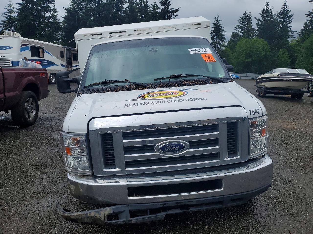 2018 Ford Econoline E350 Super Duty Cutaway Van - Фото 5