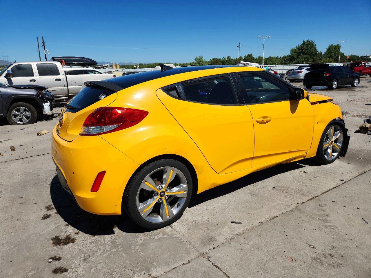 2012 Hyundai Veloster Base - Image 3