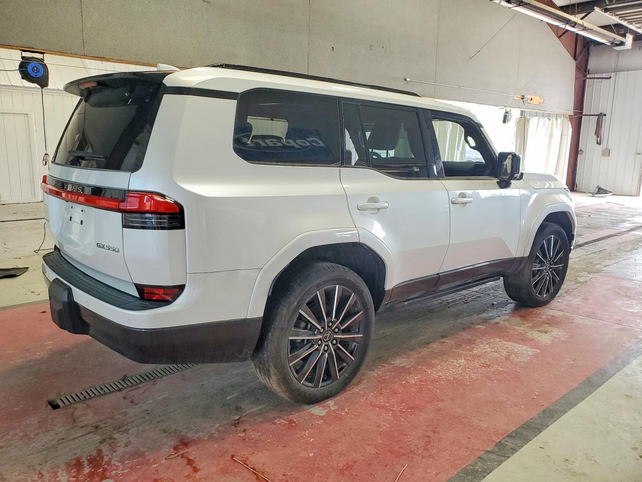 2024 Lexus Gx 550 Luxury - Image 3