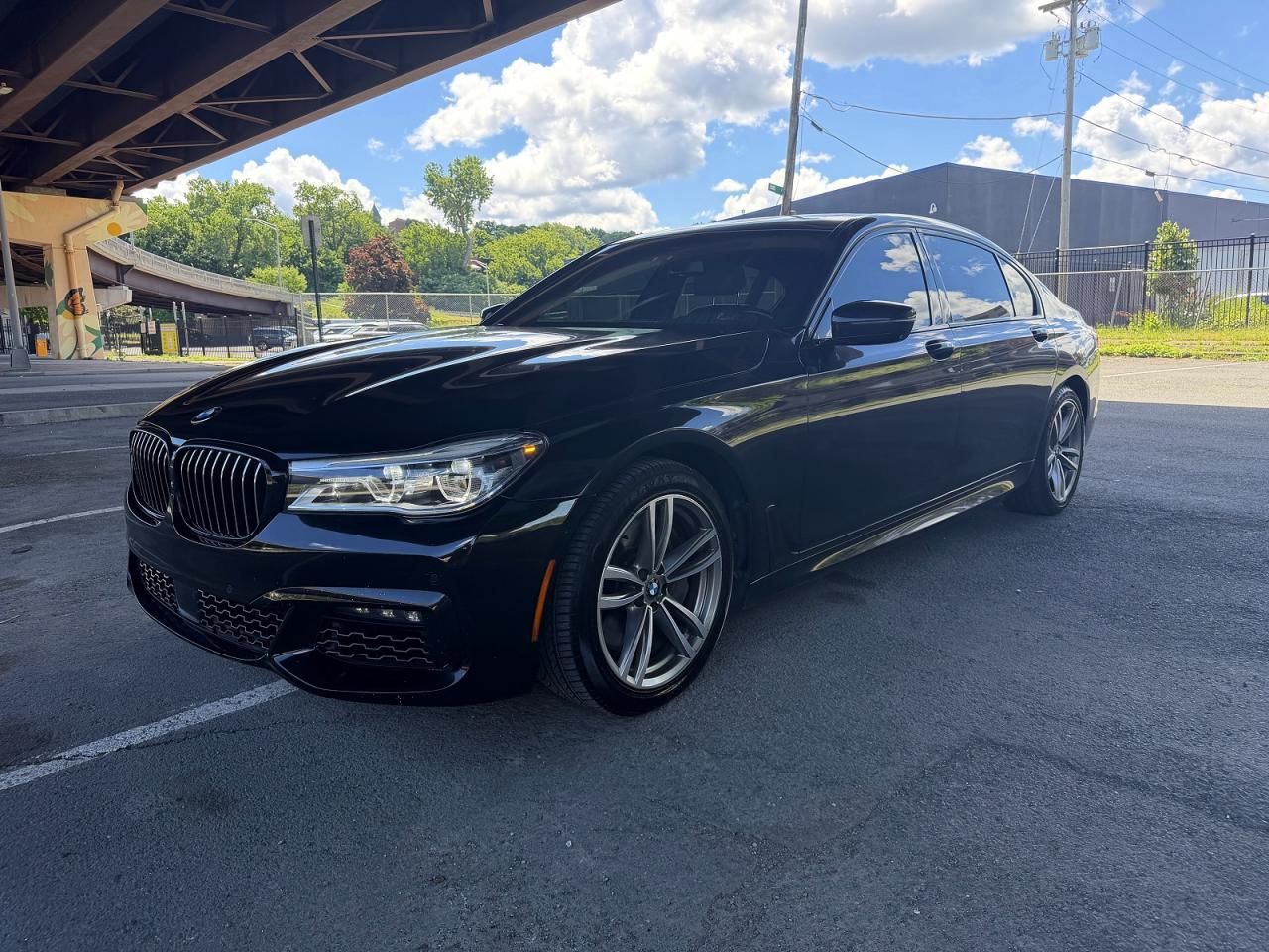2019 BMW 750I xDrive - Image 2