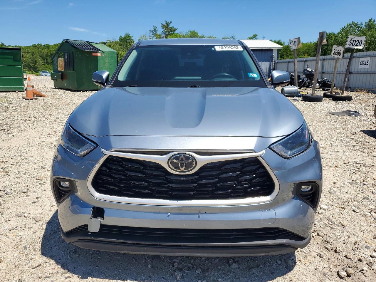 2021 Toyota Highlander Le - Image 5