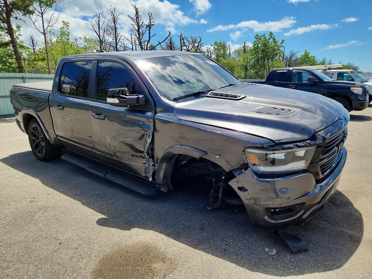 2022 Ram 1500 Laramie - Image 4