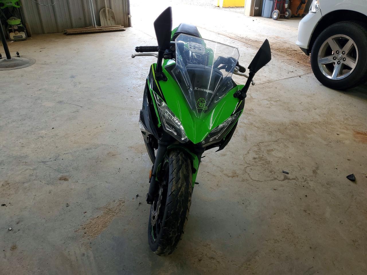2018 Kawasaki Ex650 F - Image 2