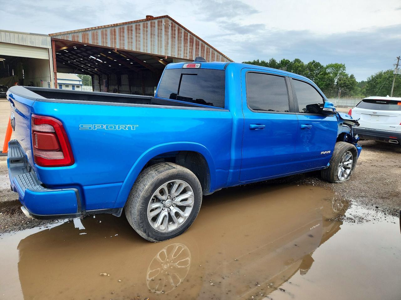 2022 Ram 1500 Laramie - Image 3