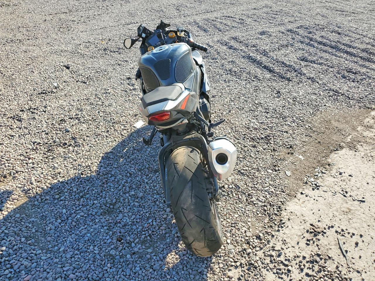 2021 Suzuki Gsx-R1000 R - Image 4