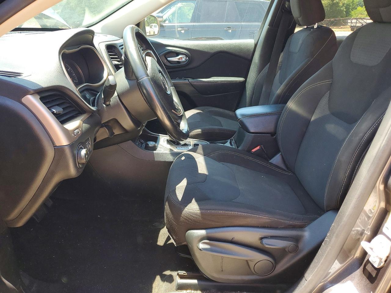 2015 Jeep Cherokee Latitude - Image 7