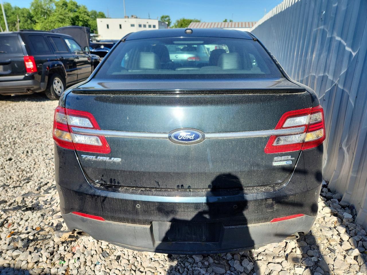 2015 Ford Taurus Sel - Фото 6
