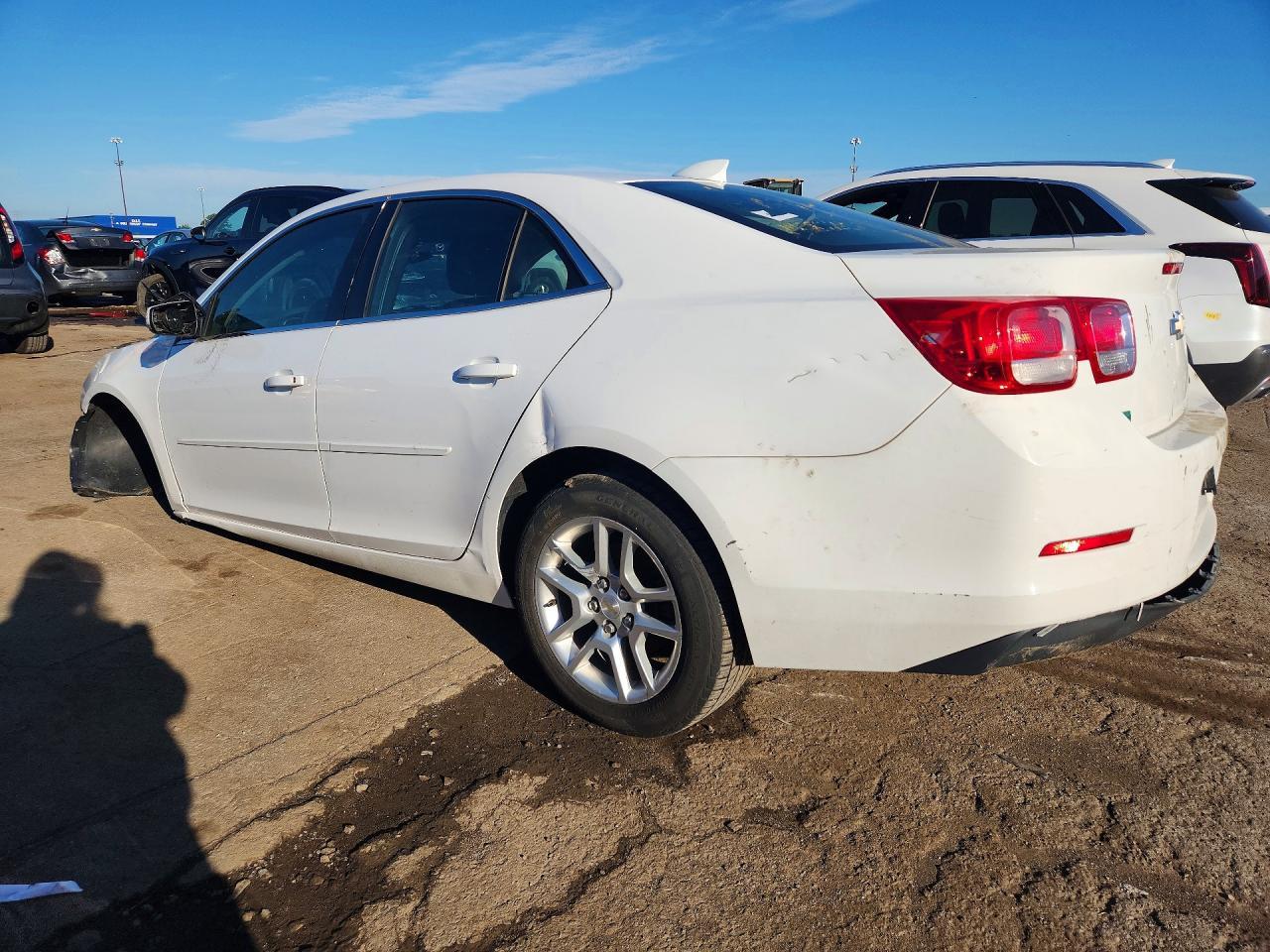 2015 Chevrolet Malibu 1Lt - Фото 2