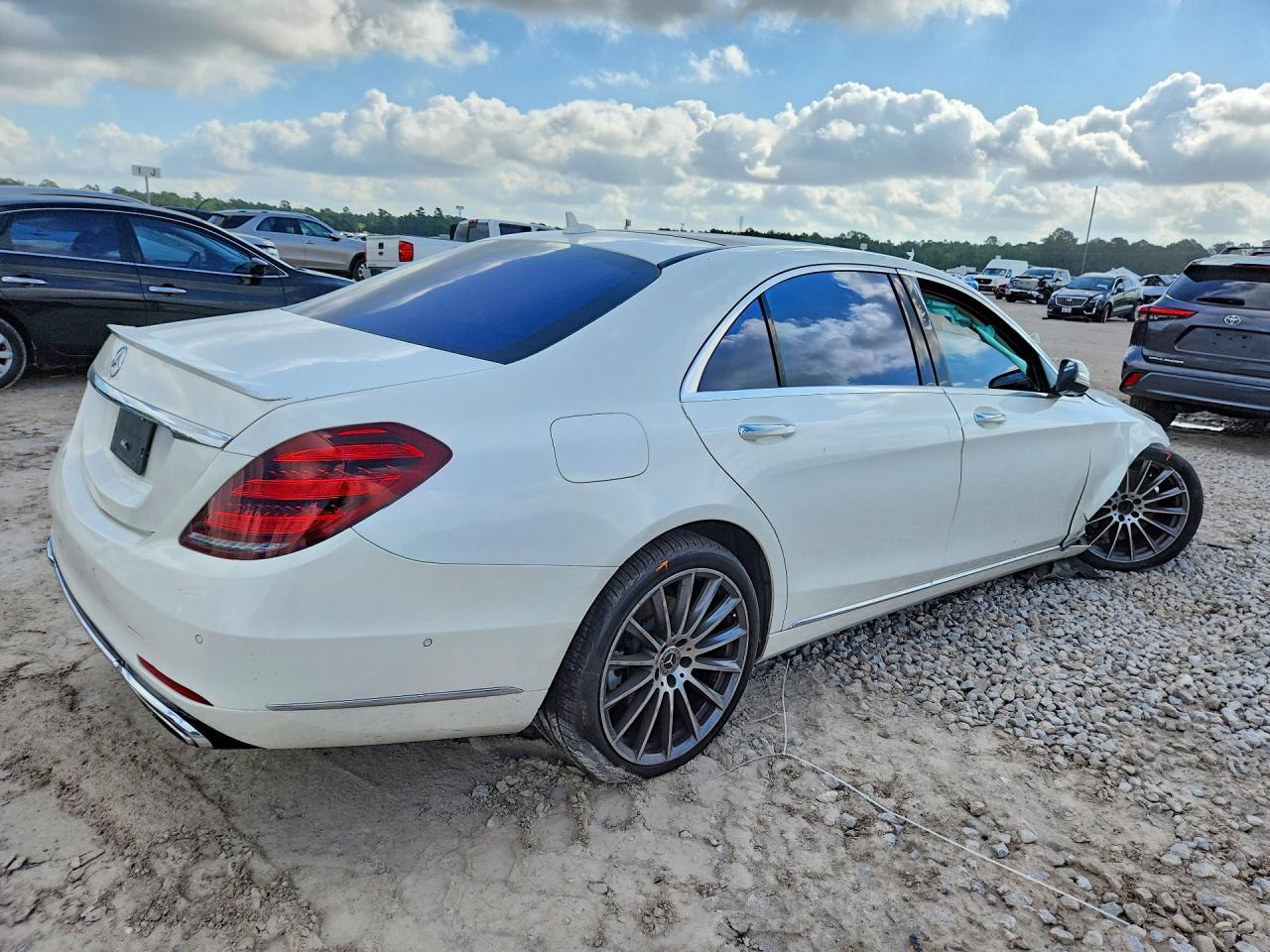 2018 Mercedes-Benz S 450 - Фото 3