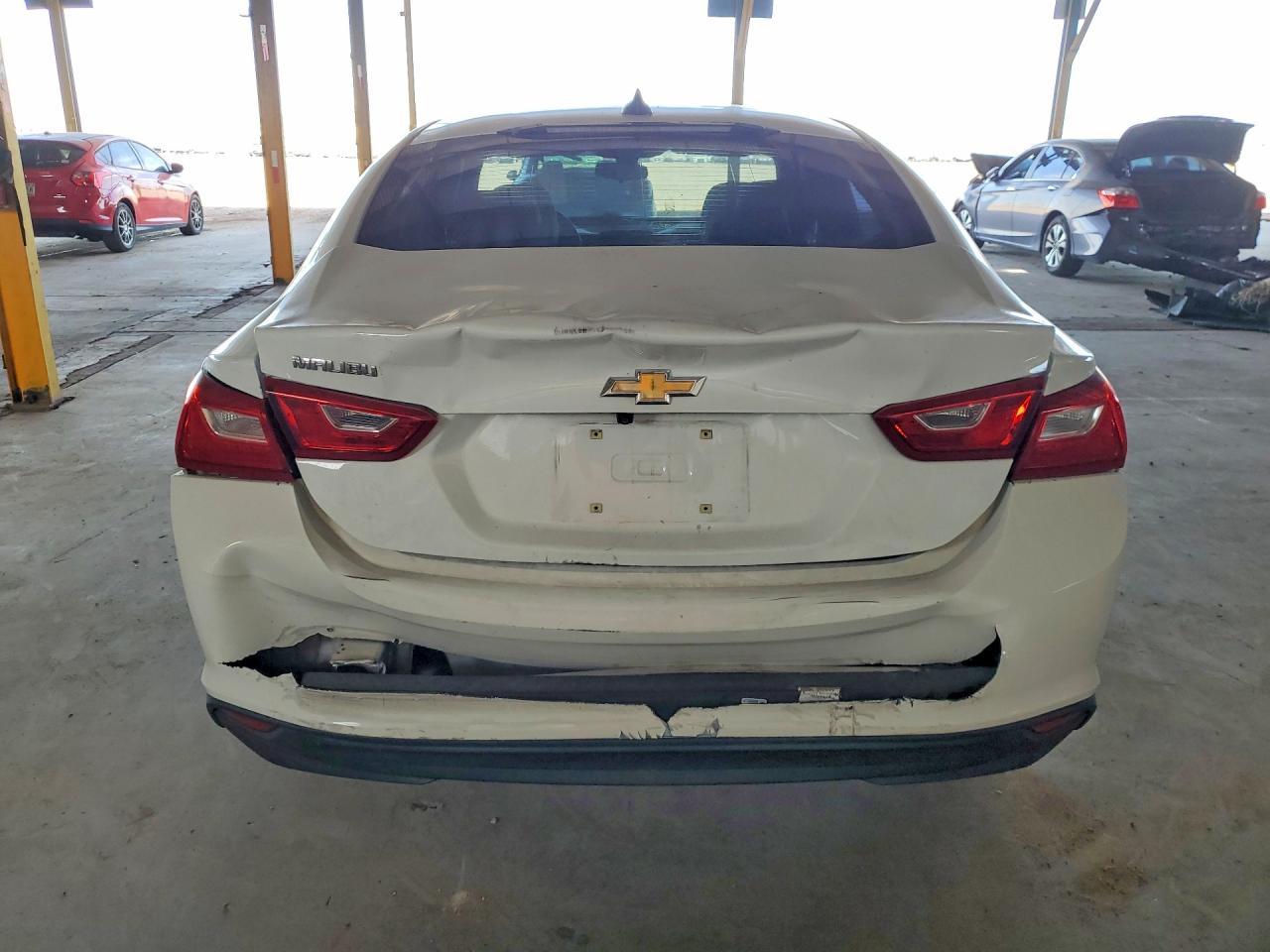 2017 Chevrolet Malibu Ls - Фото 6