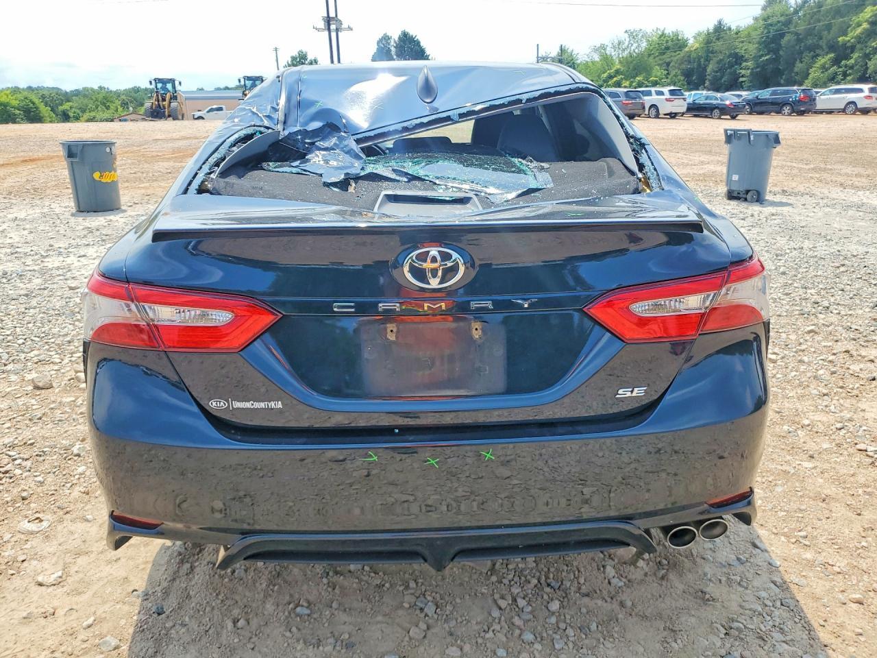 2018 Toyota Camry Se - Фото 6