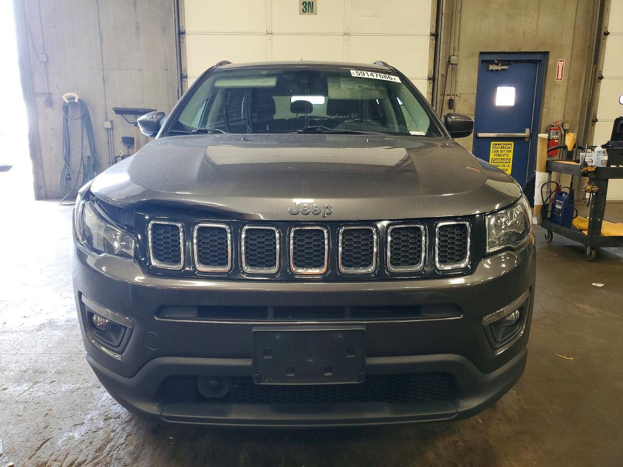 2020 Jeep Compass Latitude - Image 5