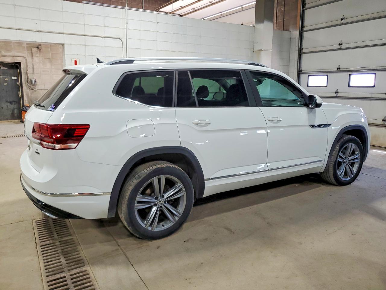 2019 Volkswagen Atlas Se - Фото 3
