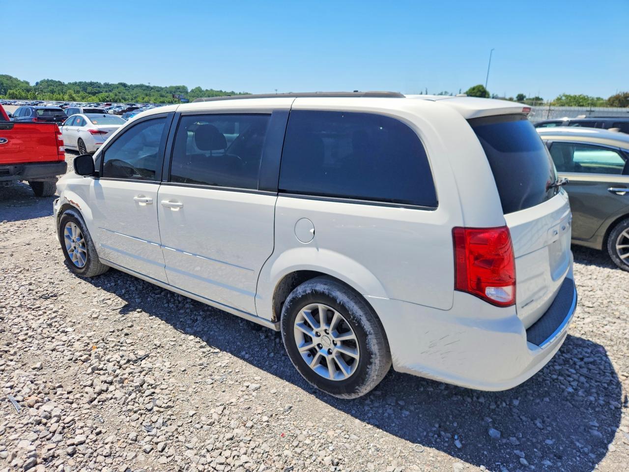 2013 Dodge Grand Caravan R - Фото 2