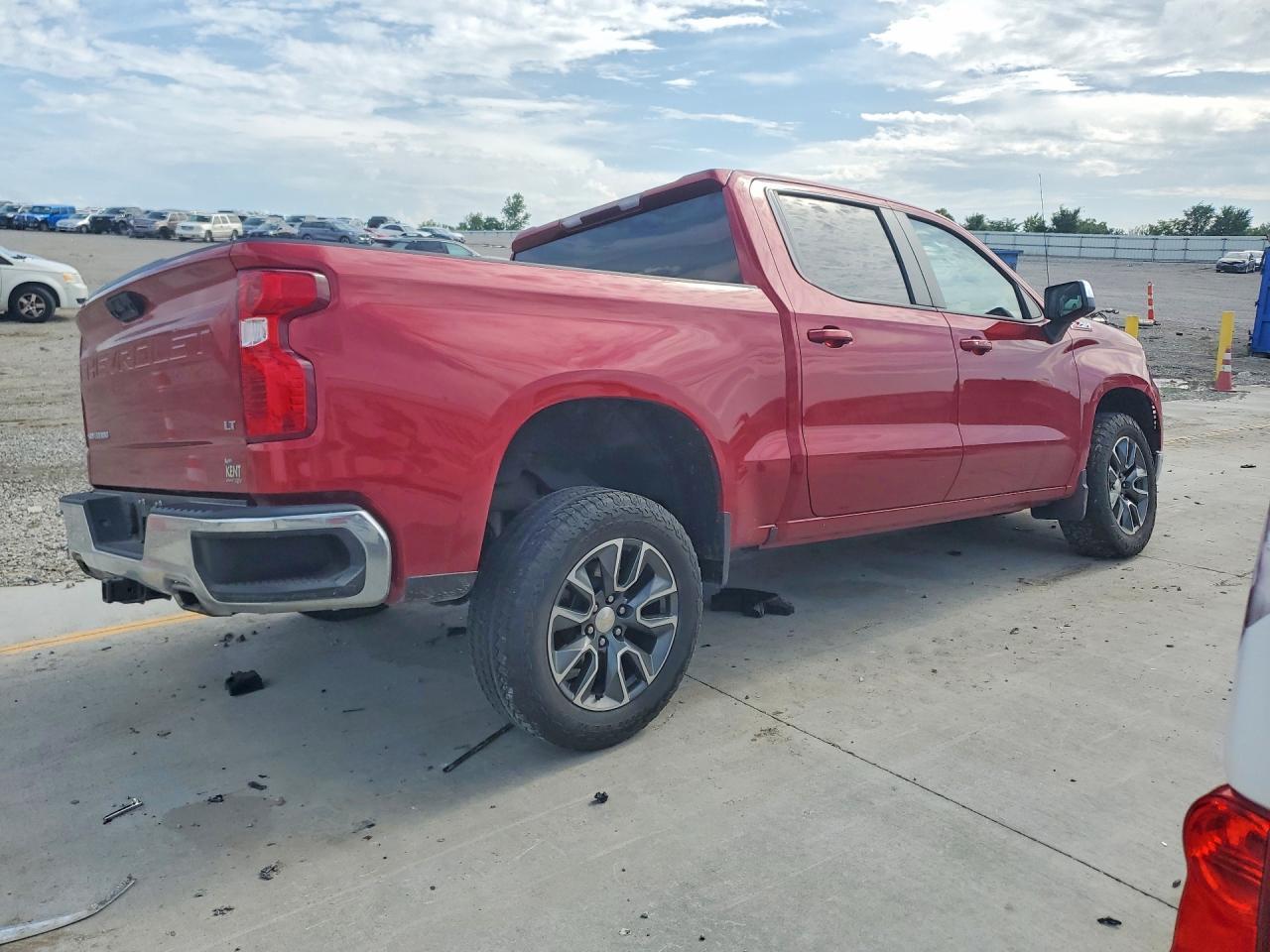 2023 Chevrolet Silverado K1500 Lt - Фото 3