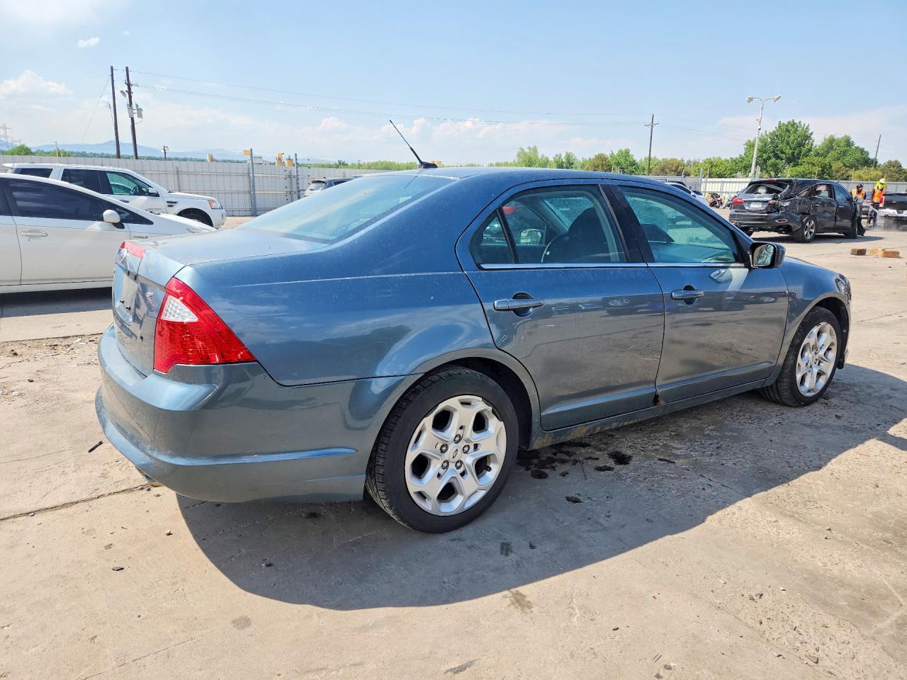 2011 Ford Fusion - Фото 3