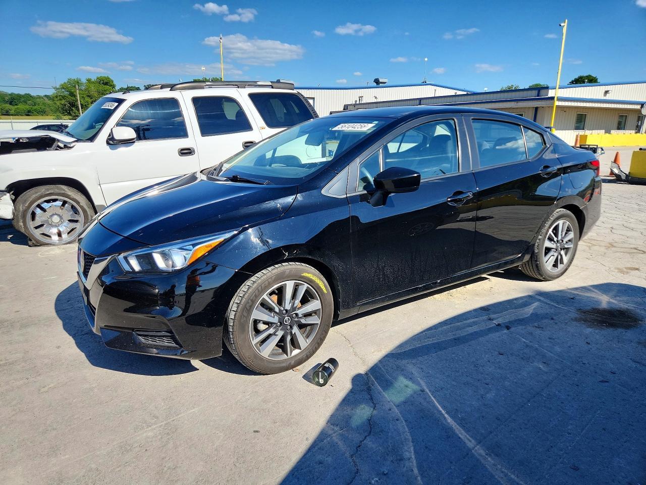2022 Nissan Versa Sv