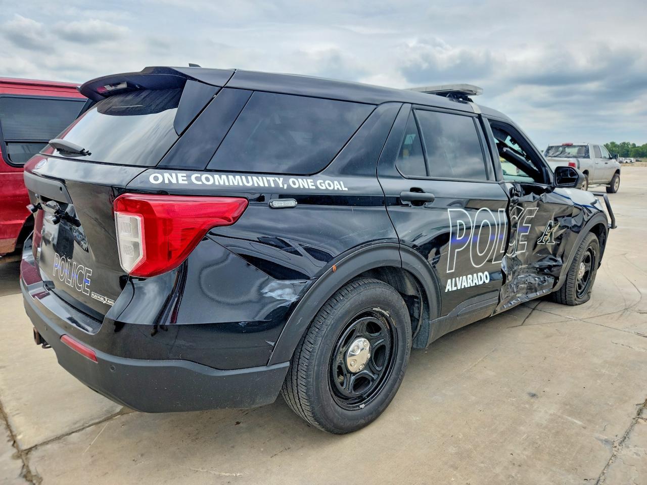 2023 Ford Explorer Police Interceptor - Фото 3