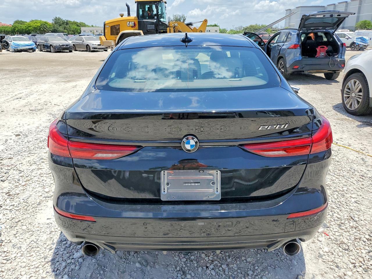2021 BMW 228I - Фото 6