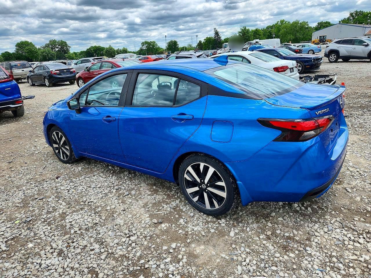 2021 Nissan Versa Sr - Фото 2