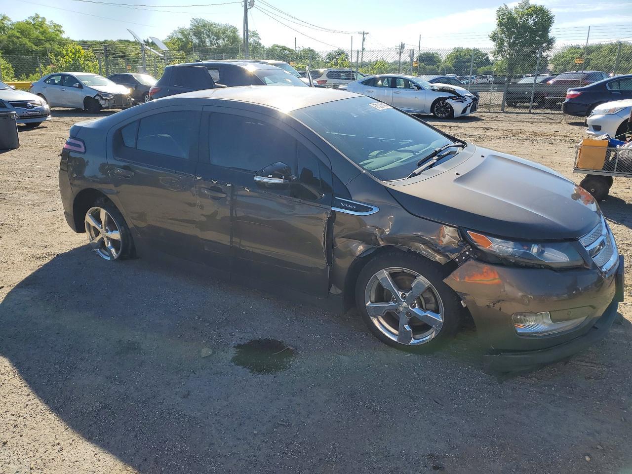 2014 Chevrolet Volt - Фото 4