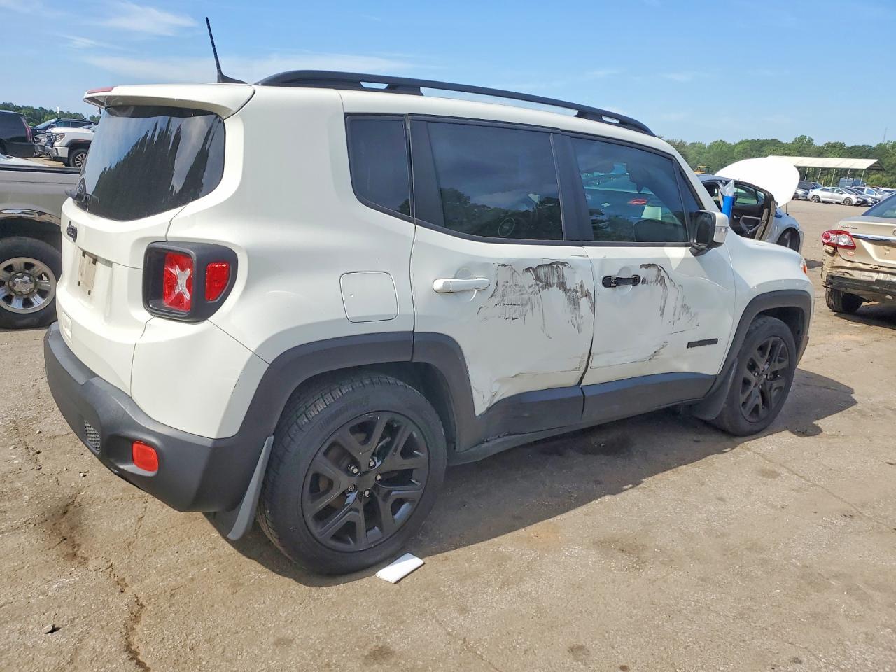 2018 Jeep Renegade Latitude - Фото 3