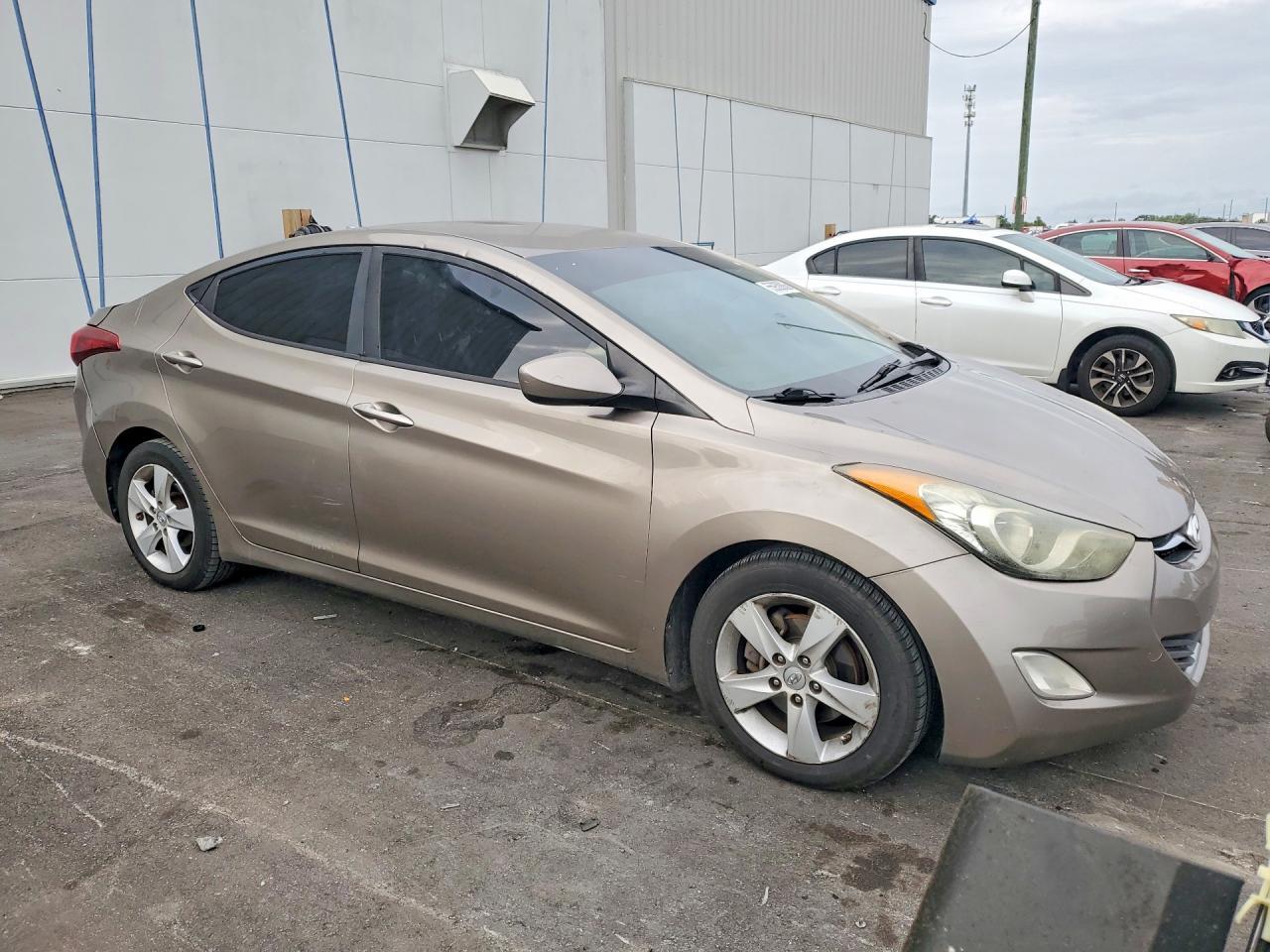 2013 Hyundai Elantra Gls - Image 4