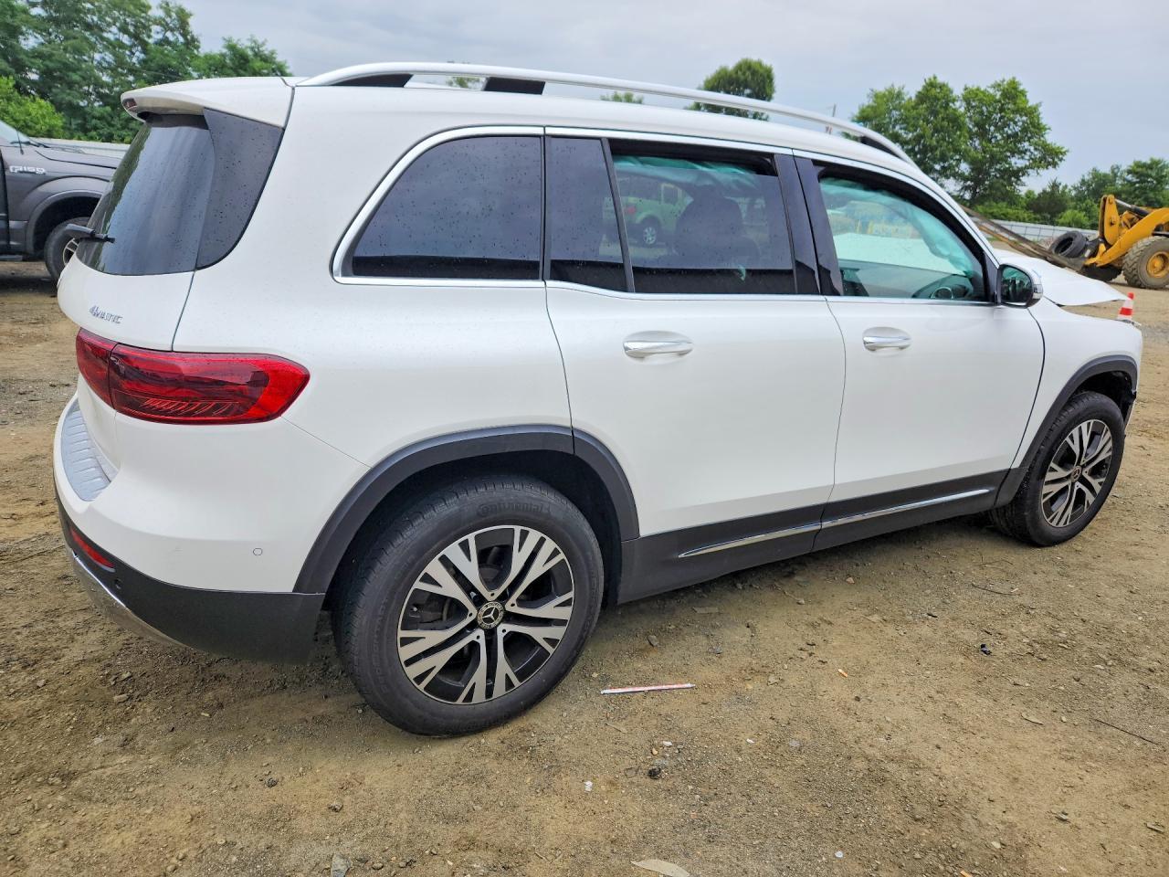 2024 Mercedes-Benz Glb 250 4Matic - Image 3