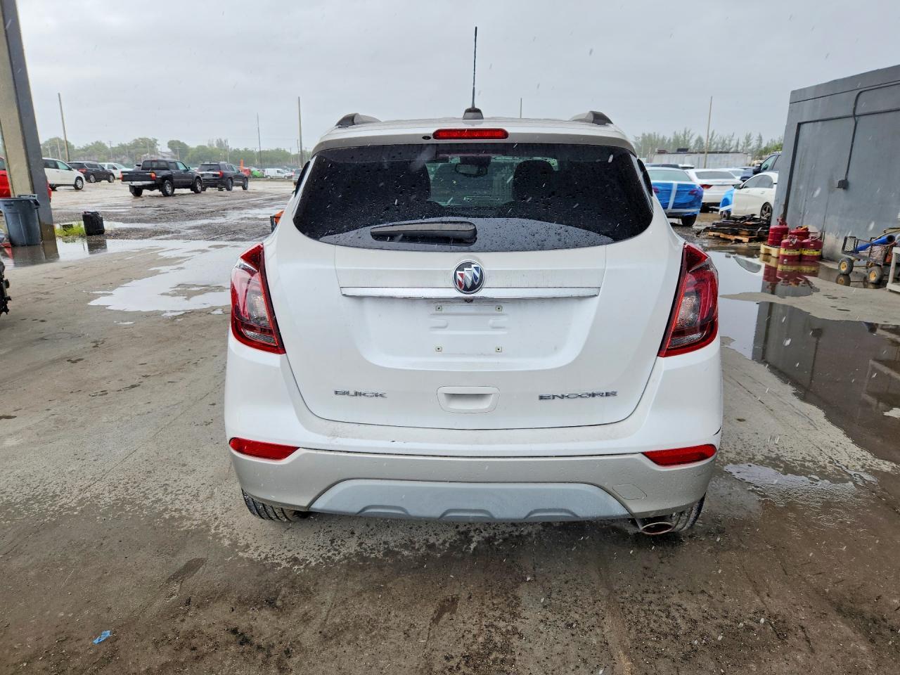 2018 Buick Encore Essence - Фото 6