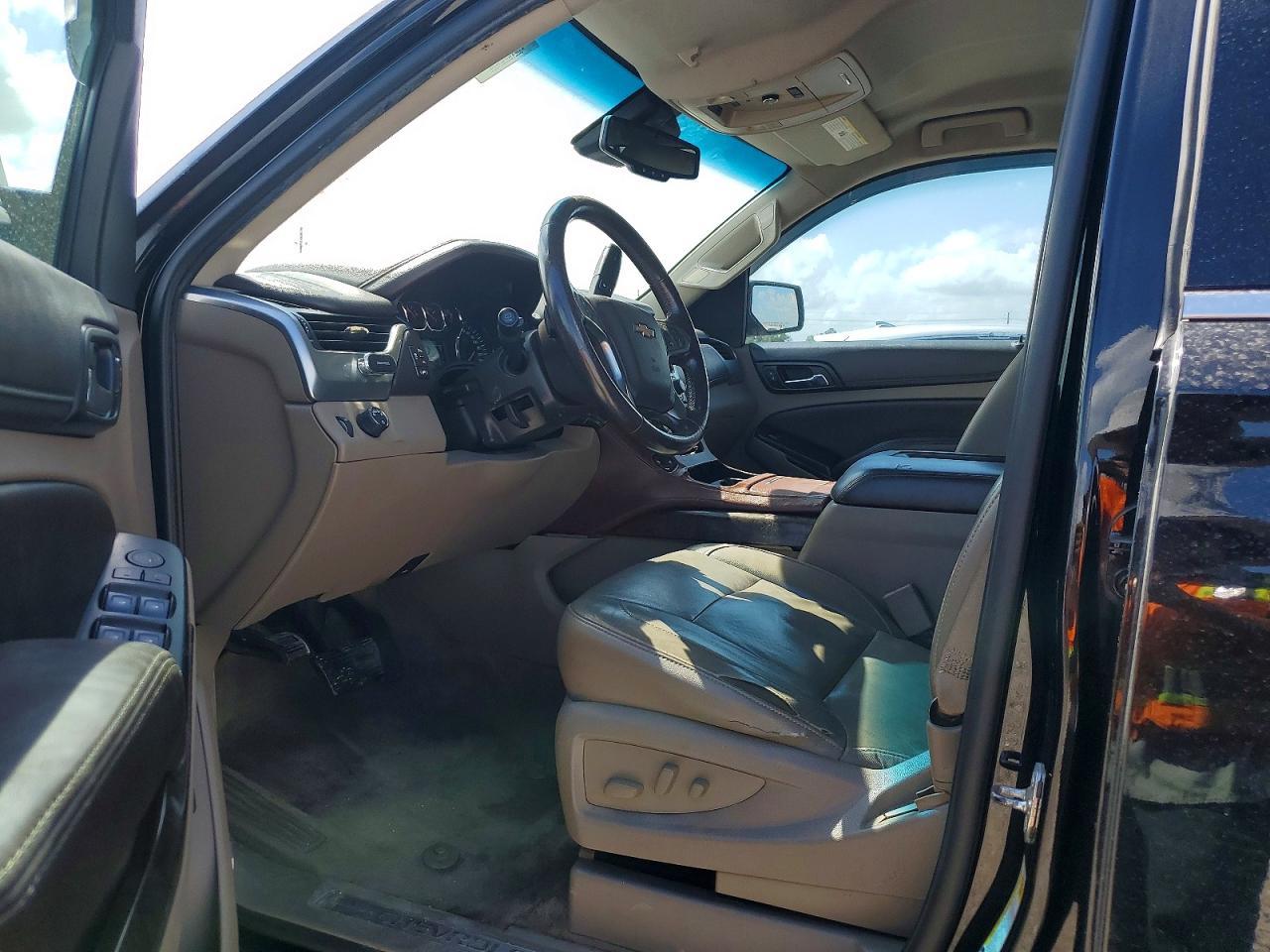 2016 Chevrolet Suburban C1500 Lt - Image 7