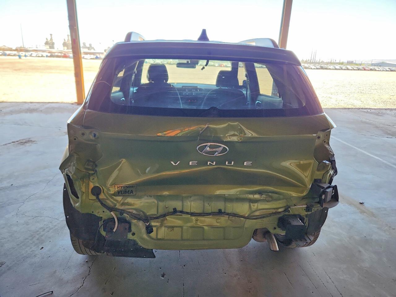 2022 Hyundai Venue Sel - Image 6