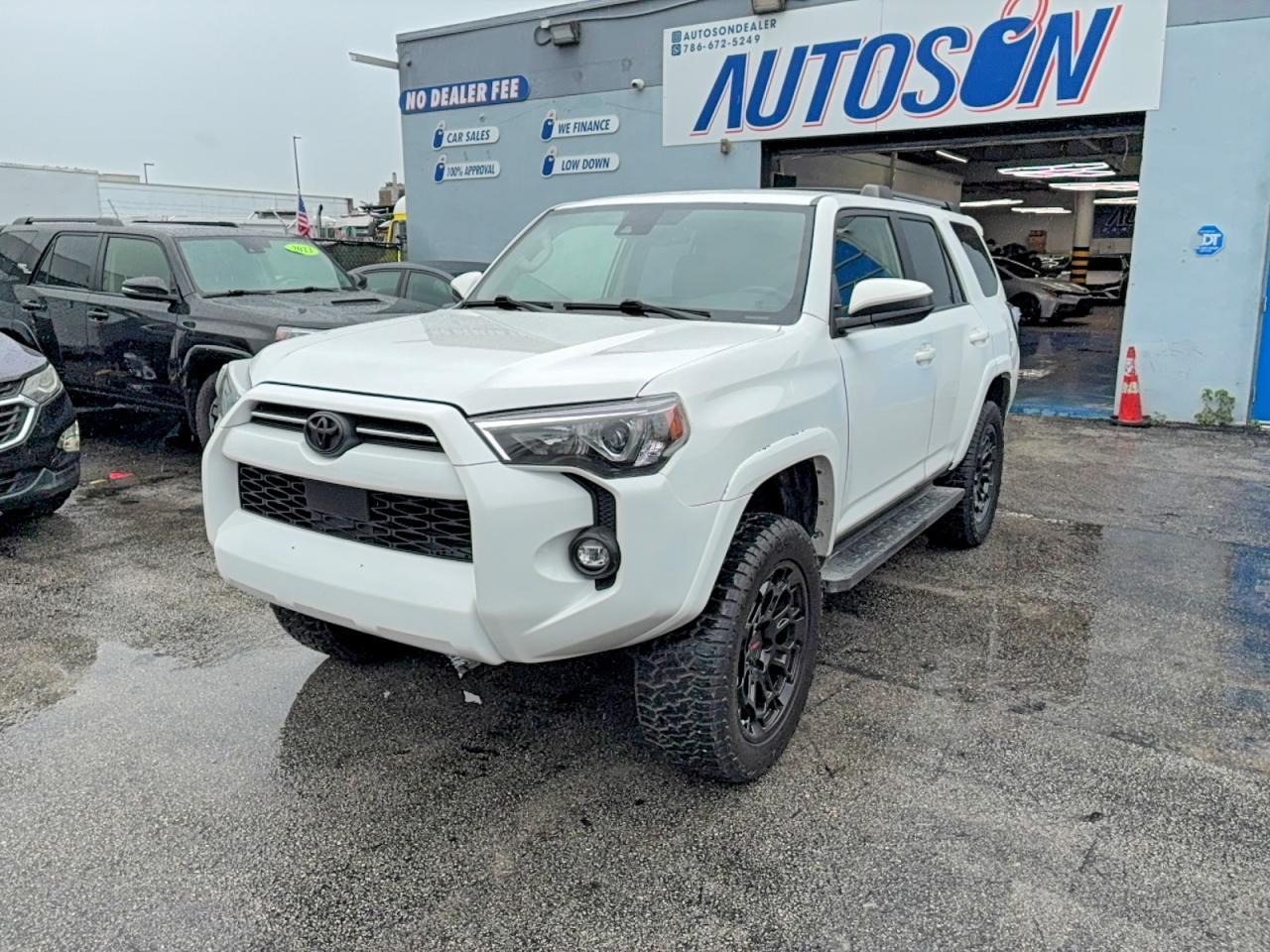 2022 Toyota 4Runner Trail - Image 2