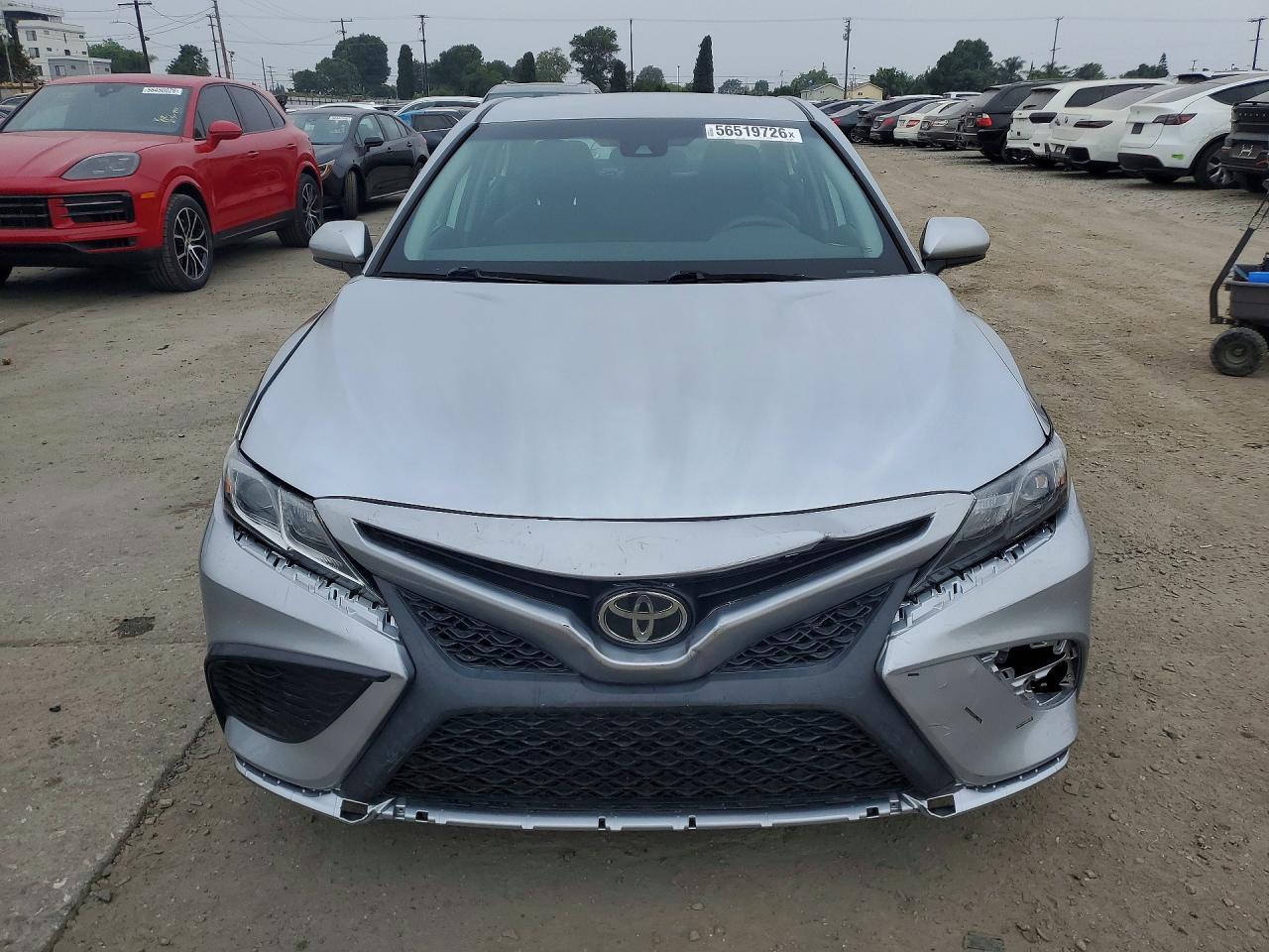 2019 Toyota Camry Le - Фото 5