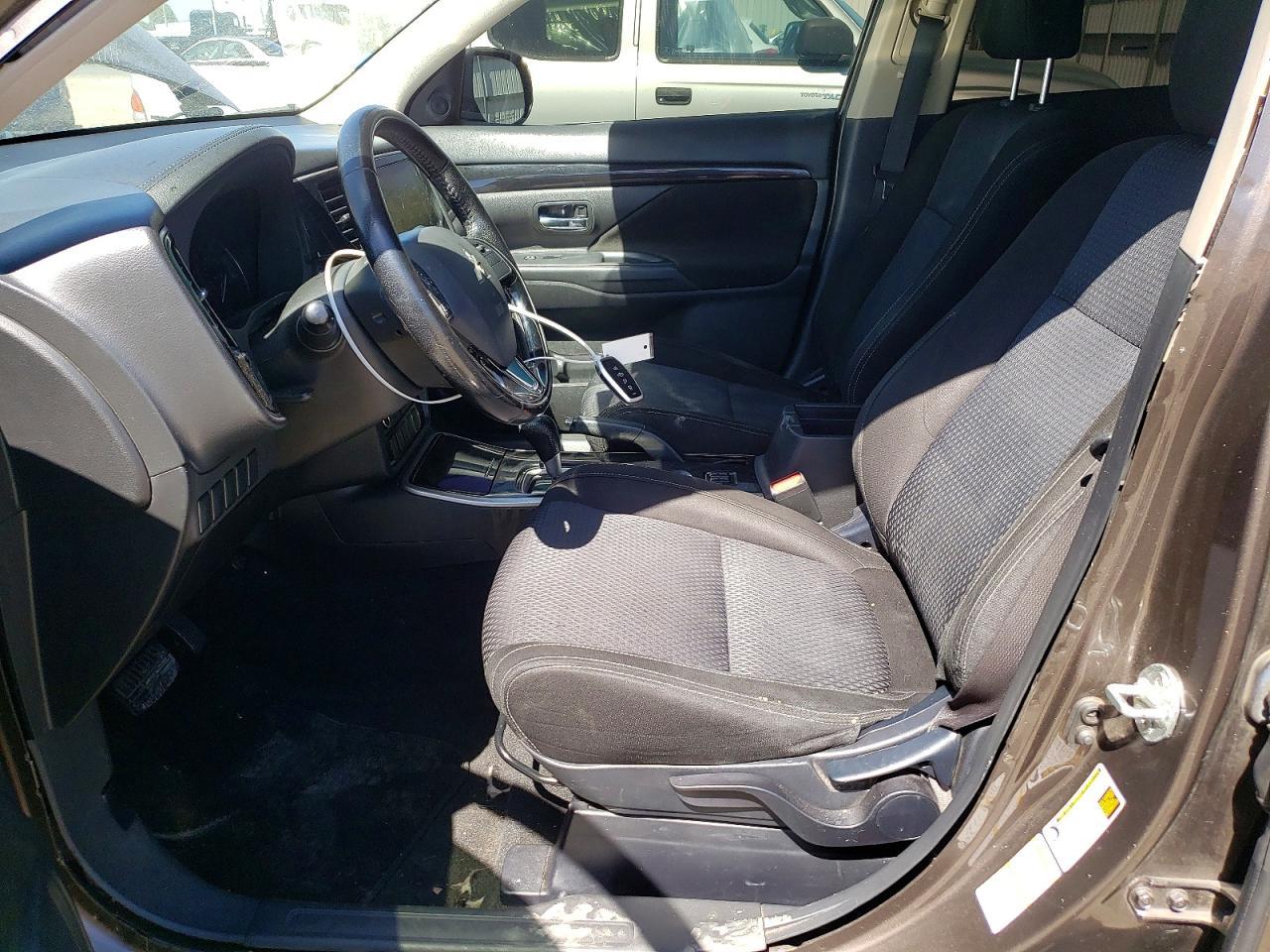 2017 Mitsubishi Outlander Se - Фото 7