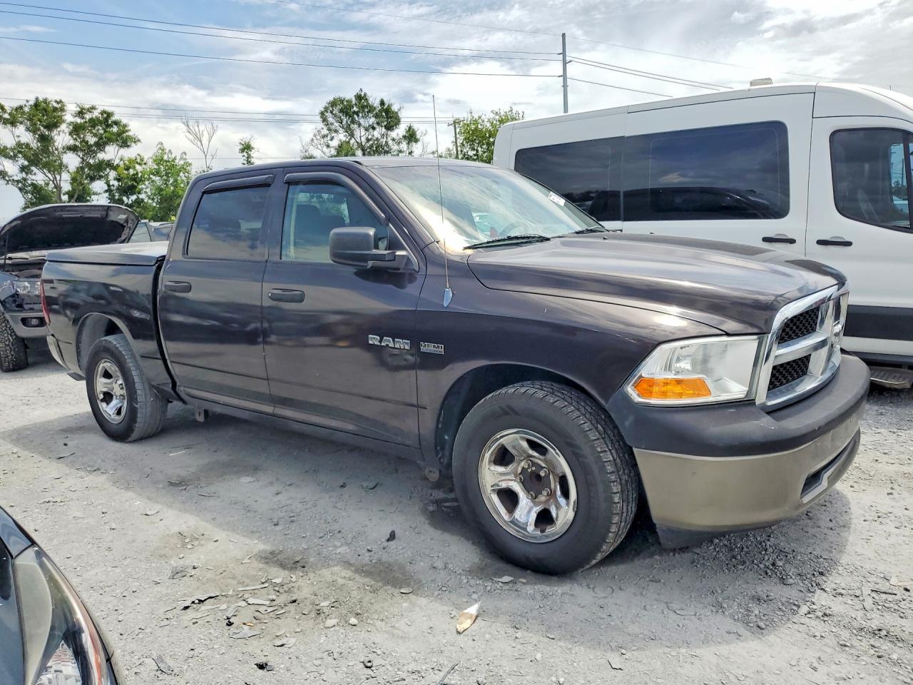 2010 Dodge Ram 1500 - Фото 4