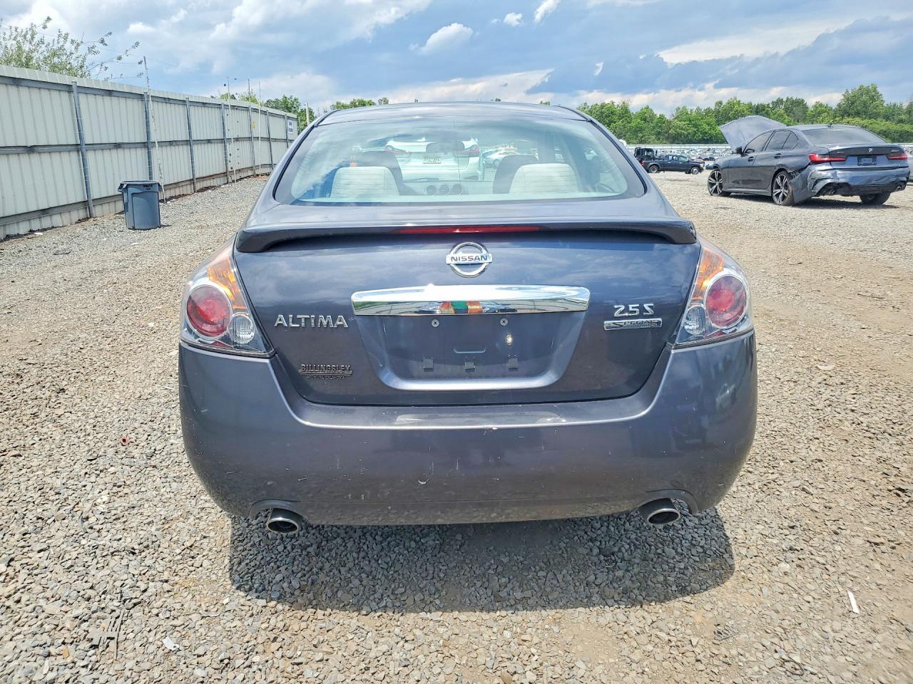 2011 Nissan Altima 2.5 - Image 6