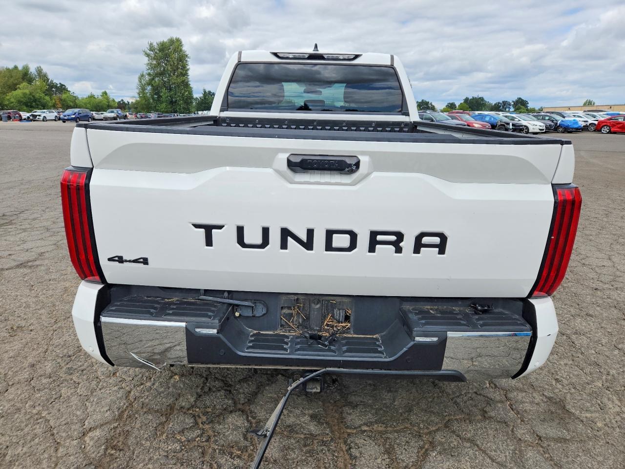 2022 Toyota Tundra Crewmax - Image 6