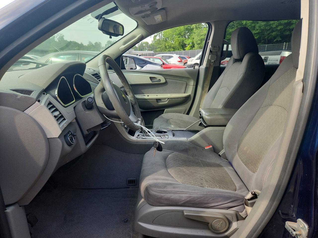 2011 Chevrolet Traverse Ls - Фото 7
