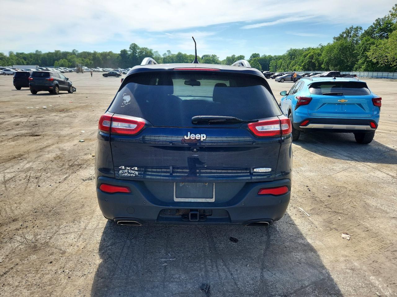 2016 Jeep Cherokee Latitude - Фото 6