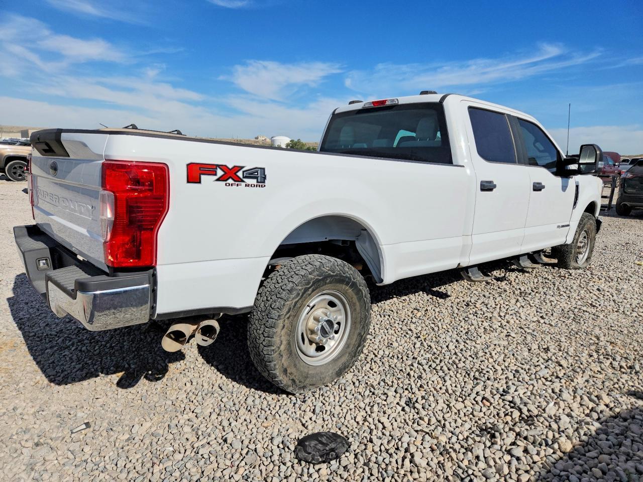 2022 Ford F250 Super Duty - Фото 3