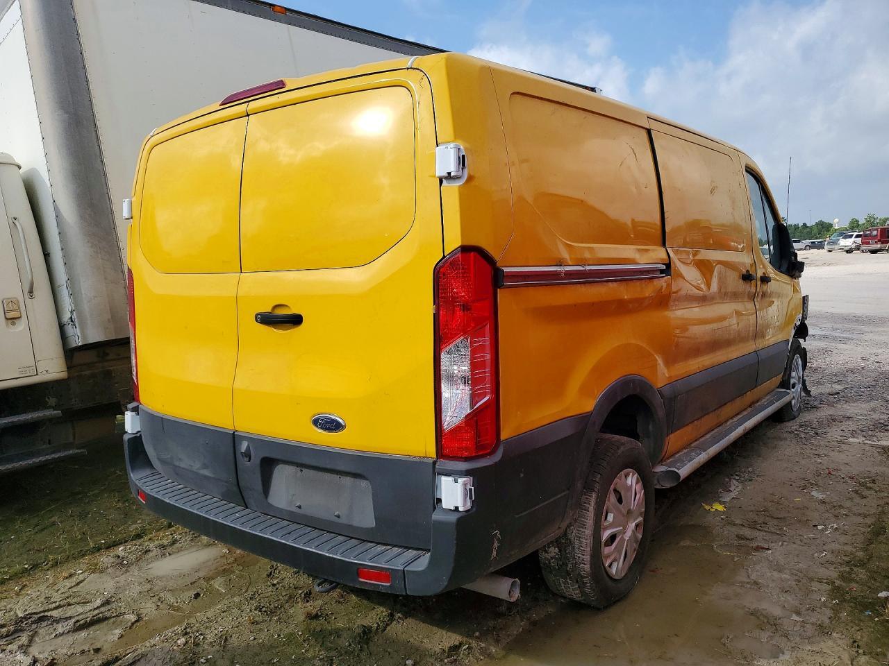 2023 Ford Transit 250 Delivery Van - Image 3