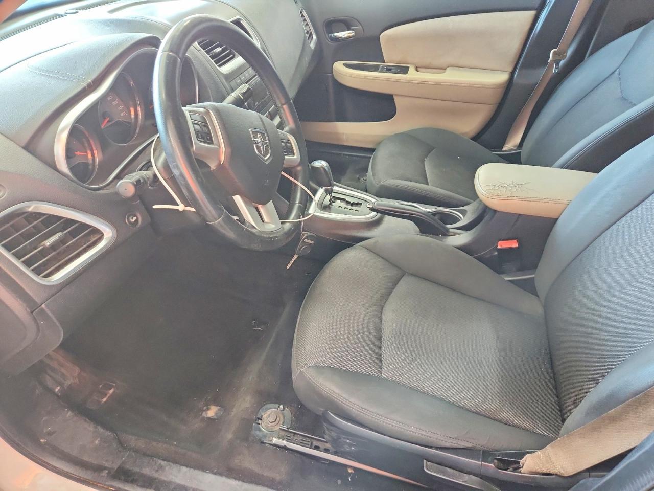 2012 Dodge Avenger Sxt - Image 7